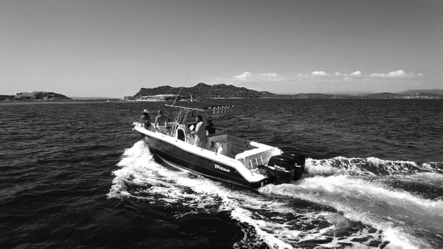 Rent a boat in Halkidiki from Vourvourou